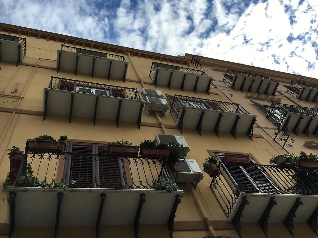 Room & Breakfast Zero Palermo Italia