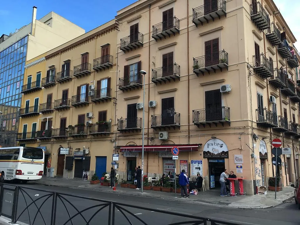 *** Bed and breakfast Room & Breakfast Zero Palermo Italia