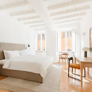 Sonder Palazzo Taverna Apartahotel Roma